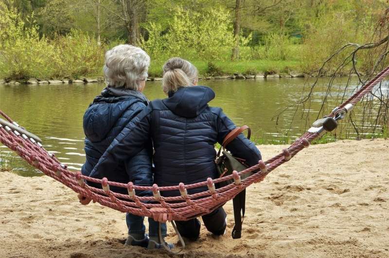 Alzheimer's in one sibling raises risk of shortened lifespan in others 