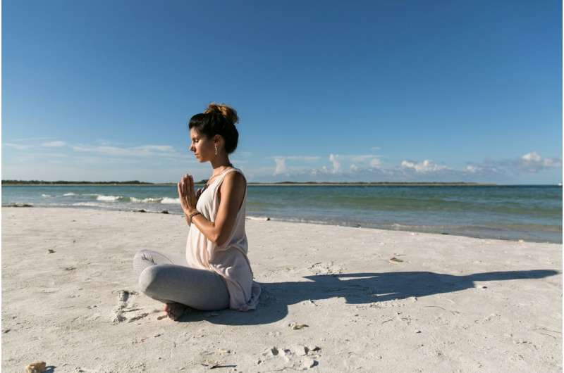 Prenatal yoga may help ease stress, improve fitness during pregnancy 