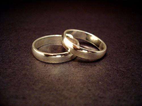 Marriage may help stave off dementia 