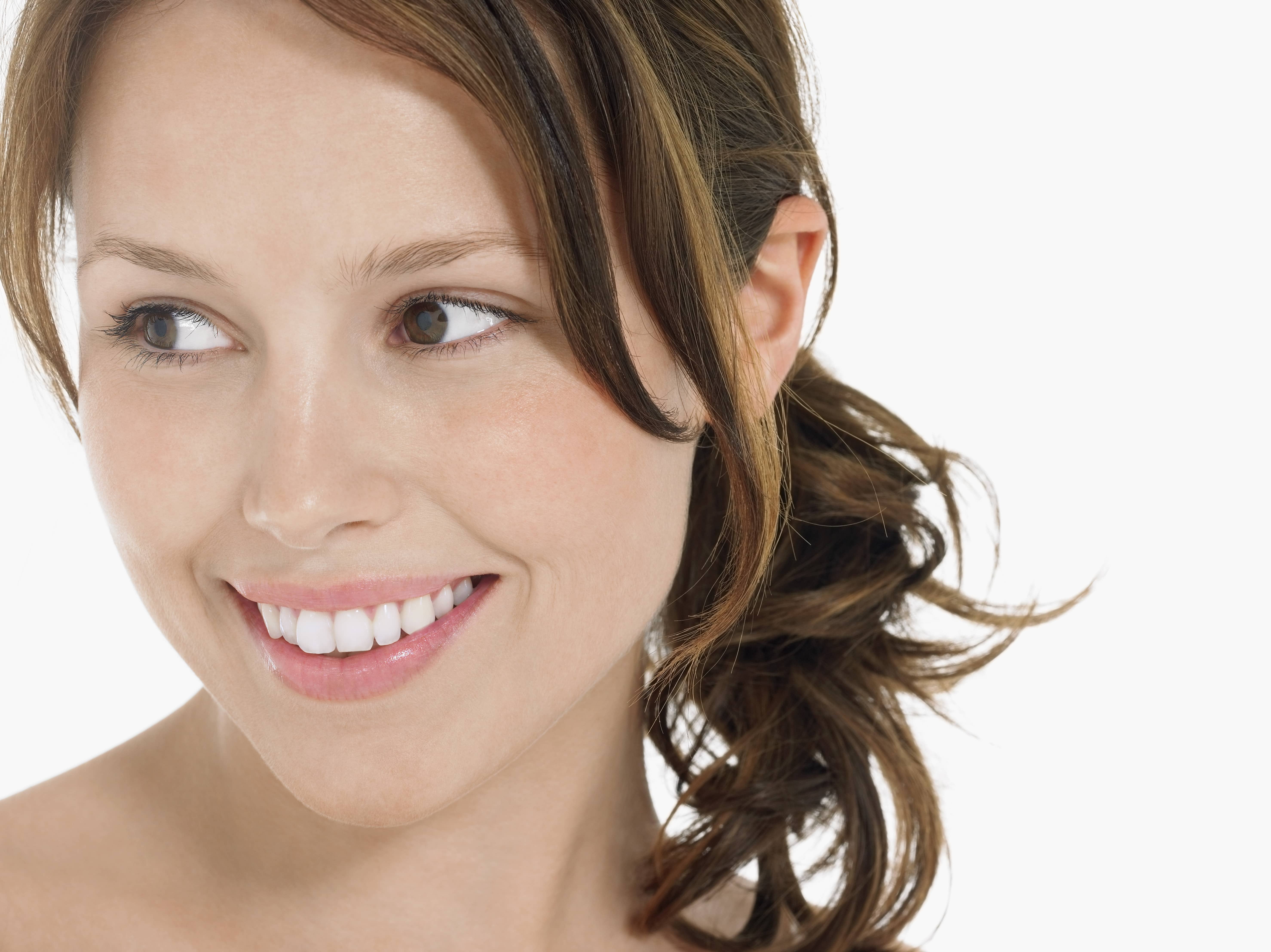Reasons for Teeth Discoloration and Benefits of Teeth Whitening