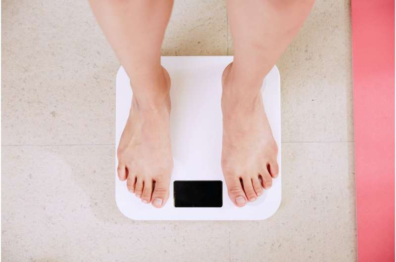 Women face greater risk of obesity in low- and middle-income countries, new analysis finds 