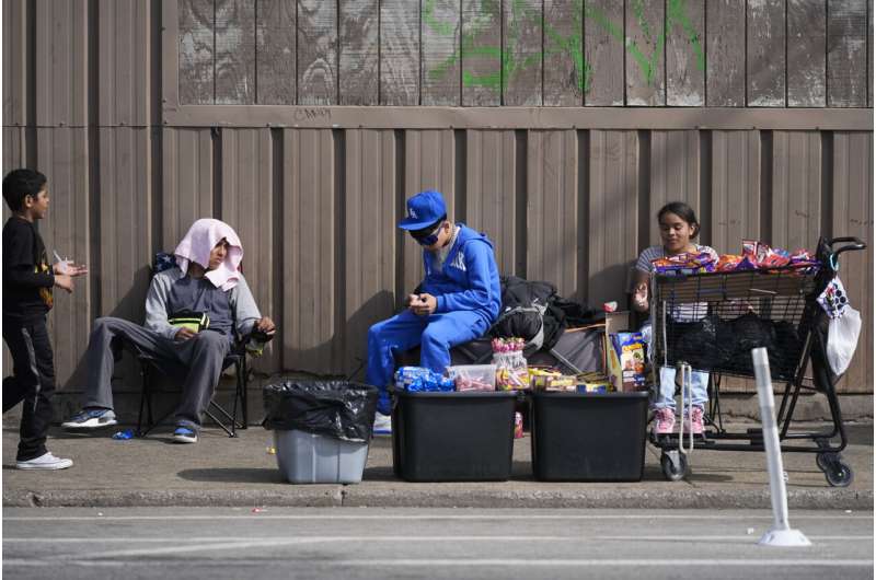 A CDC team joins the response to 7 measles cases in a Chicago shelter for migrants