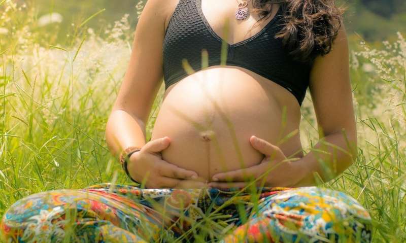 Mindfulness training reduces chance of unnecessary cesareans 