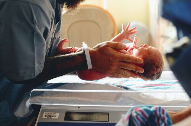 Premature birth associated with 'profound reduction' in brain connections 