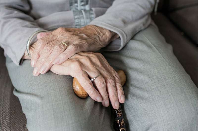 Report supports reparations for harm to Australians living with dementia 