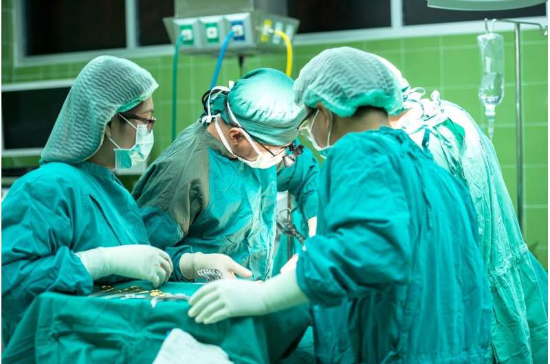 New surgical approach for women at risk of ovarian cancer 