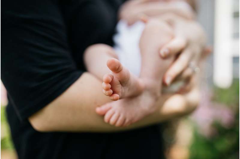 Vegan mothers' breastmilk contains two important nutrients, study finds 