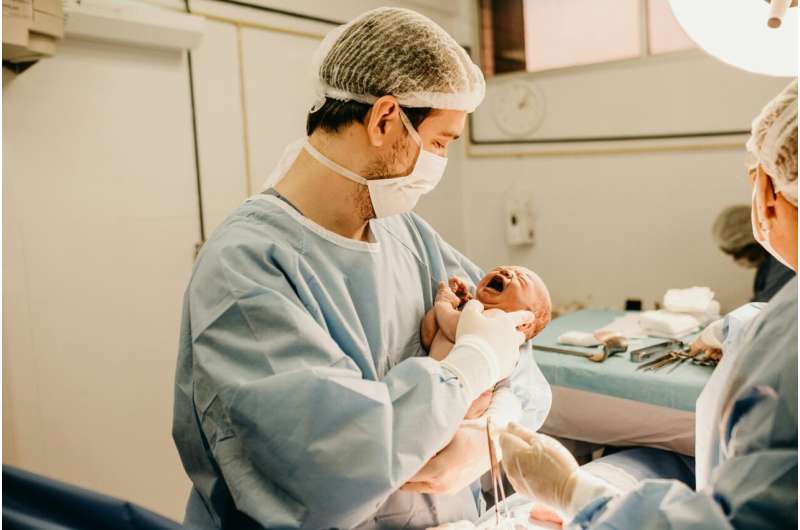 Social inequity linked to lower use of epidural in childbirth 