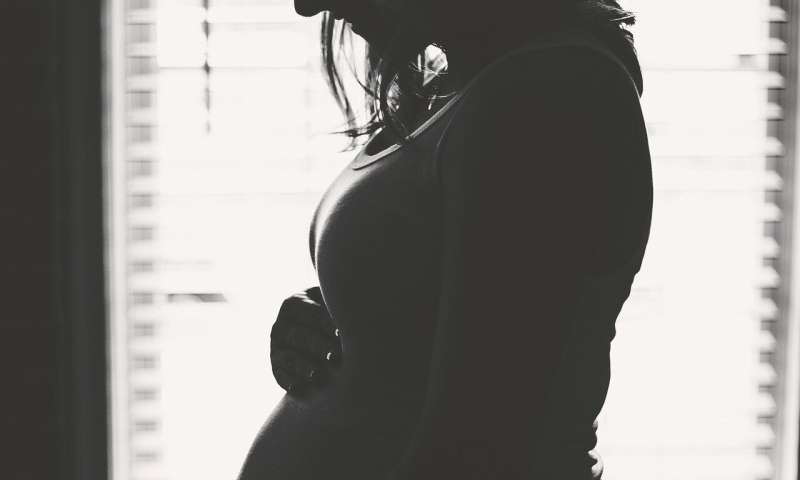 Study: Pregnant women do well with COVID vaccine 