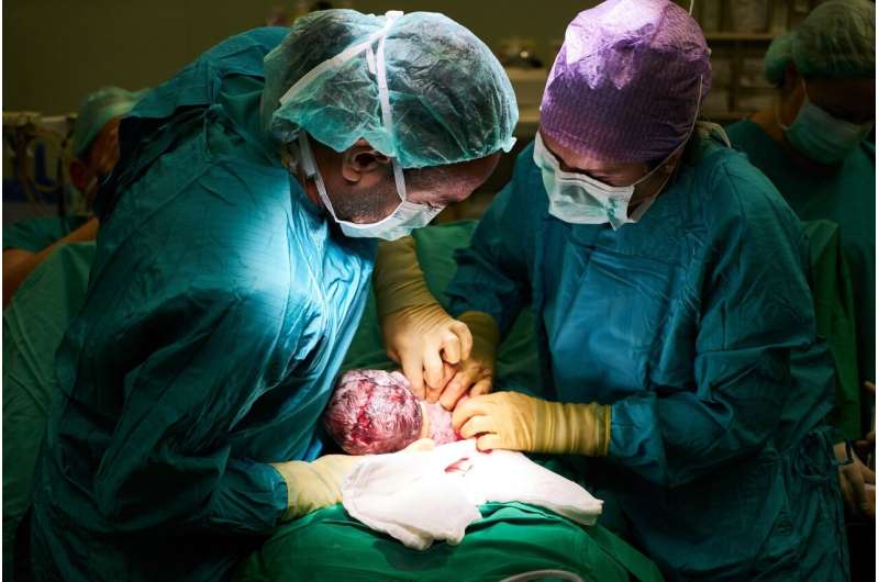 Management strategy makes a difference in C-section rates, study finds 