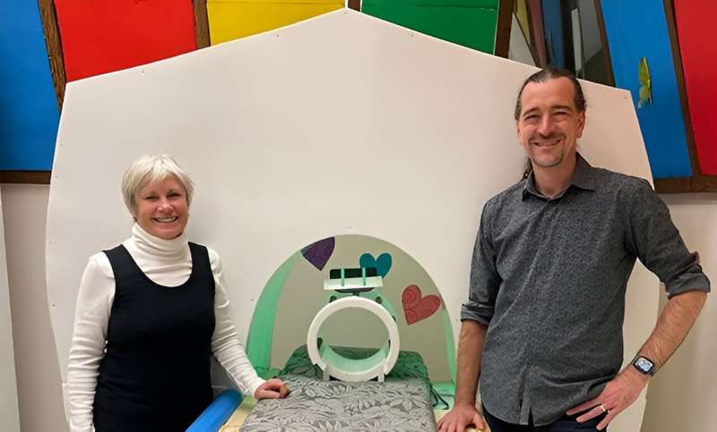 Lab builds mock MRI machine to prep kids for studies 